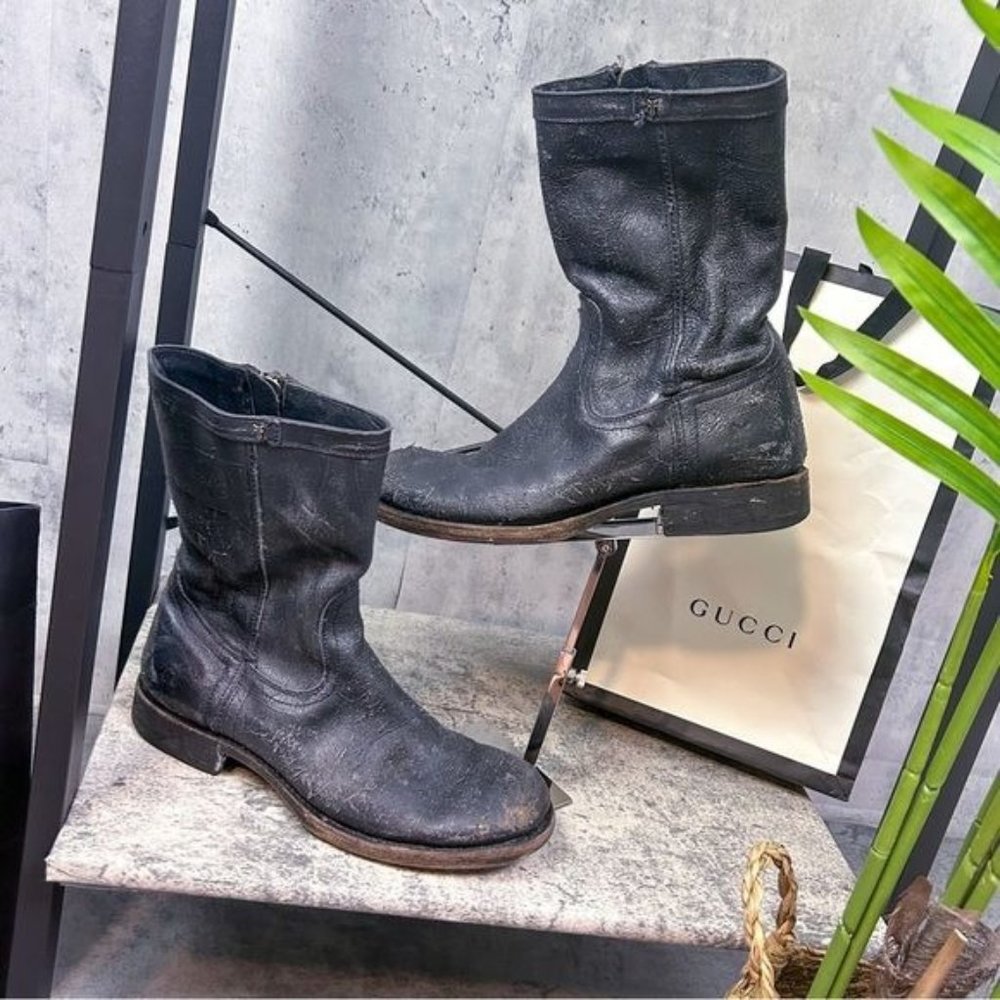 FRYE | Fulton Inside Zip Black Distressed Leather Café Racer Motorcycle Boots